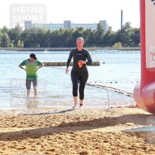 07.09.2025 - 19. Norderstedt Triathlon Luisa Fischer http://msf.ph/oto/8755933 07.09.2025 15:46:50 Schwimmen 1557 meine-sportfotos.de