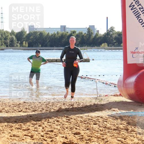 07.09.2025 - 19. Norderstedt Triathlon Luisa Fischer http://msf.ph/oto/8755943 07.09.2025 15:46:51 Schwimmen 1557 meine-sportfotos.de