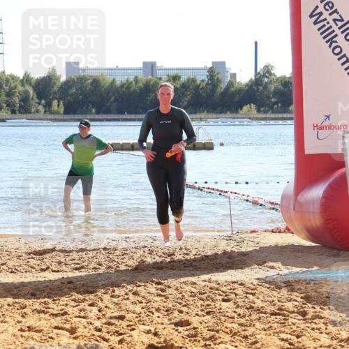 07.09.2025 - 19. Norderstedt Triathlon Luisa Fischer http://msf.ph/oto/8755945 07.09.2025 15:46:51 Schwimmen 1557 meine-sportfotos.de