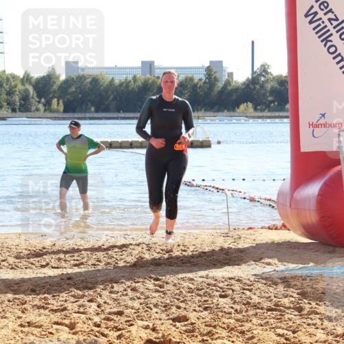 07.09.2025 - 19. Norderstedt Triathlon Luisa Fischer http://msf.ph/oto/8755951 07.09.2025 15:46:51 Schwimmen 1557 meine-sportfotos.de
