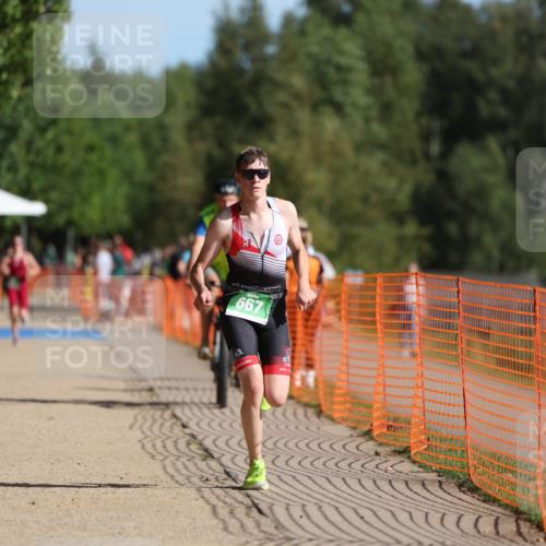 07.09.2025 - 19. Norderstedt Triathlon Michael Strokosch http://msf.ph/oto/8755953 07.09.2025 10:42:00 Laufen 667 meine-sportfotos.de