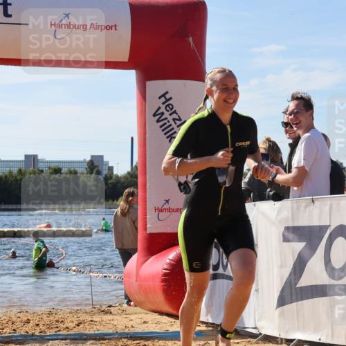 07.09.2025 - 19. Norderstedt Triathlon Luisa Fischer http://msf.ph/oto/8755966 07.09.2025 11:45:18 Schwimmen 195, 282, 697, 761, 851, 1237, 1307 meine-sportfotos.de