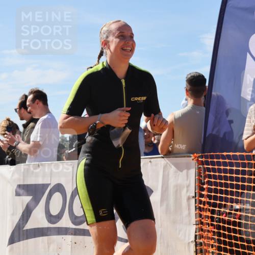 07.09.2025 - 19. Norderstedt Triathlon Luisa Fischer http://msf.ph/oto/8755981 07.09.2025 11:45:19 Schwimmen 195, 210, 282, 697, 761, 851, 1237 meine-sportfotos.de