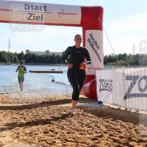 07.09.2025 - 19. Norderstedt Triathlon Luisa Fischer http://msf.ph/oto/8755984 07.09.2025 15:46:54 Schwimmen 1557 meine-sportfotos.de