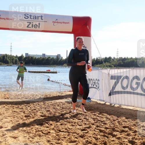 07.09.2025 - 19. Norderstedt Triathlon Luisa Fischer http://msf.ph/oto/8755990 07.09.2025 15:46:54 Schwimmen 1557 meine-sportfotos.de