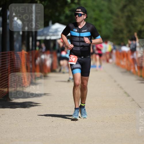 07.09.2025 - 19. Norderstedt Triathlon Michael Strokosch http://msf.ph/oto/8756028 07.09.2025 12:49:58 Laufen 137, 721, 824 meine-sportfotos.de