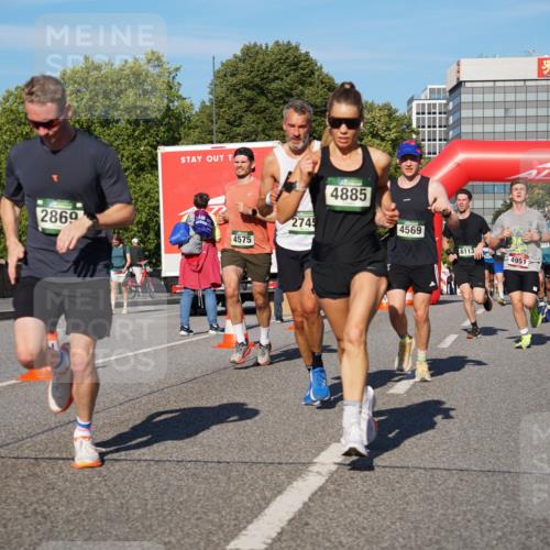 07.09.2025 - BARMER Alsterlauf Yannick Fuchs http://msf.ph/oto/8756029 07.09.2025 09:38:05 Laufen 2869, 4575, 2745, 4885, 4569, 6113, 4951 meine-sportfotos.de