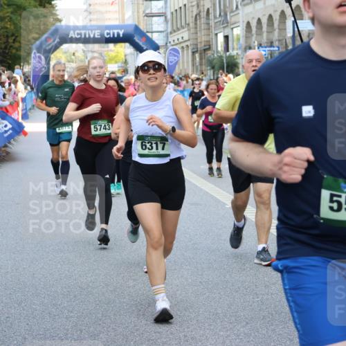 07.09.2025 - BARMER Alsterlauf Strokosch-Dieckow http://msf.ph/oto/8756047 07.09.2025 10:14:01 Ziel 2129, 2166, 2225, 2232, 2296, 2403, 2688, 2712, 2873, 2929, 2930, 3236, 3346, 3503, 3929, 4108, 4213, 4489, 4553, 4699, 5062, 5277, 5278, 5795, 6145, 6165, 6312, 6337, 8101, 8120, 8257 meine-sportfotos.de