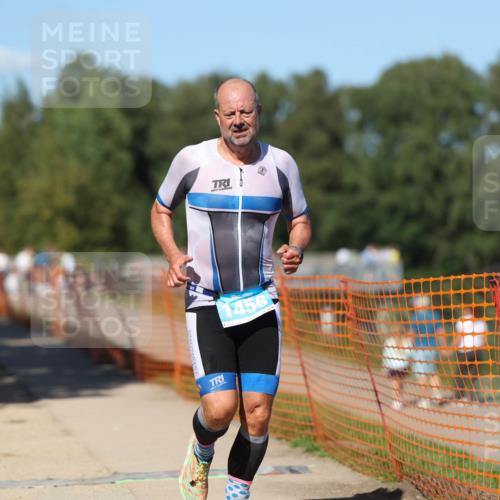 07.09.2025 - 19. Norderstedt Triathlon Michael Strokosch http://msf.ph/oto/8756080 07.09.2025 14:53:52 Laufen 996, 1008, 1456, 1471 meine-sportfotos.de