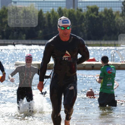 07.09.2025 - 19. Norderstedt Triathlon Luisa Fischer http://msf.ph/oto/8756095 07.09.2025 13:27:37 Schwimmen 880, 969, 1002, 1017, 1421 meine-sportfotos.de