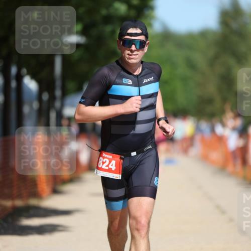 07.09.2025 - 19. Norderstedt Triathlon Michael Strokosch http://msf.ph/oto/8756107 07.09.2025 12:50:00 Laufen 721, 824 meine-sportfotos.de