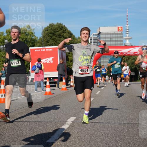 07.09.2025 - BARMER Alsterlauf Yannick Fuchs http://msf.ph/oto/8756118 07.09.2025 09:38:08 Laufen 9, 6113, 4951, 6163, 8015, 8, 8355 meine-sportfotos.de