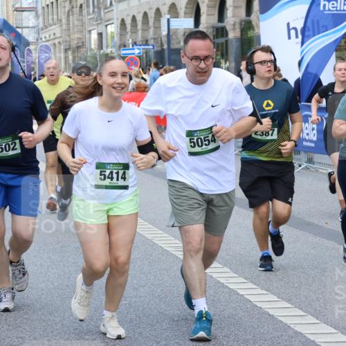 07.09.2025 - BARMER Alsterlauf Strokosch-Dieckow http://msf.ph/oto/8756119 07.09.2025 10:13:59 Ziel 2129, 2166, 2225, 2232, 2296, 2403, 2688, 2712, 2873, 2929, 2930, 3236, 3346, 3503, 3504, 3734, 3929, 4108, 4213, 4489, 4553, 4699, 5062, 5277, 5278, 5468, 5795, 6145, 6165, 6284, 6337, 8101, 8120, 8257 meine-sportfotos.de