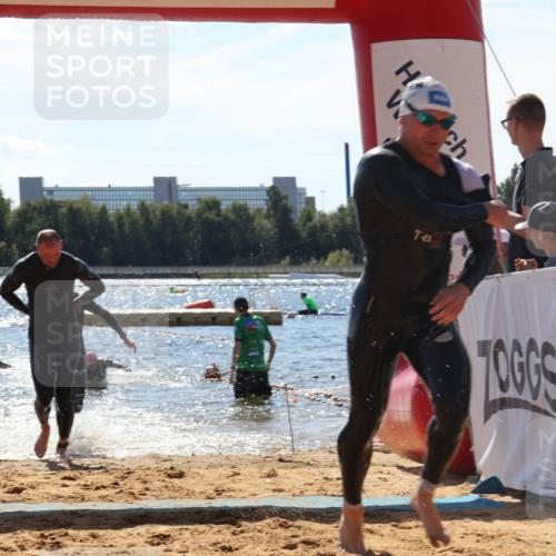 07.09.2025 - 19. Norderstedt Triathlon Luisa Fischer http://msf.ph/oto/8756120 07.09.2025 13:27:39 Schwimmen 880, 969, 1002, 1017, 1421 meine-sportfotos.de