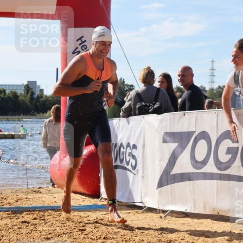07.09.2025 - 19. Norderstedt Triathlon Luisa Fischer http://msf.ph/oto/8756144 07.09.2025 11:45:36 Schwimmen 210, 696, 850 meine-sportfotos.de