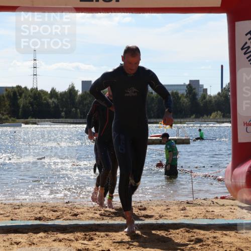 07.09.2025 - 19. Norderstedt Triathlon Luisa Fischer http://msf.ph/oto/8756149 07.09.2025 13:27:41 Schwimmen 880, 969, 1002, 1421 meine-sportfotos.de