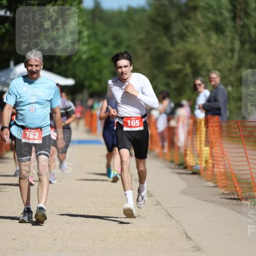 07.09.2025 - 19. Norderstedt Triathlon Michael Strokosch http://msf.ph/oto/8756179 07.09.2025 12:50:07 Laufen 165, 762, 1242, 1286, 1381 meine-sportfotos.de
