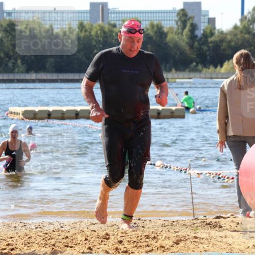 07.09.2025 - 19. Norderstedt Triathlon Luisa Fischer http://msf.ph/oto/8756223 07.09.2025 11:45:50 Schwimmen 727, 850 meine-sportfotos.de