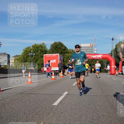 07.09.2025 - BARMER Alsterlauf Yannick Fuchs http://msf.ph/oto/8756233 07.09.2025 09:38:09 Laufen 6163, 8015, 8274 meine-sportfotos.de