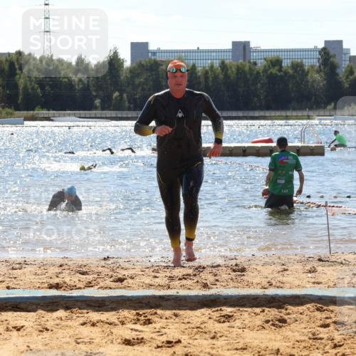 07.09.2025 - 19. Norderstedt Triathlon Luisa Fischer http://msf.ph/oto/8756278 07.09.2025 13:27:54 Schwimmen 975, 1002, 1034, 1421 meine-sportfotos.de
