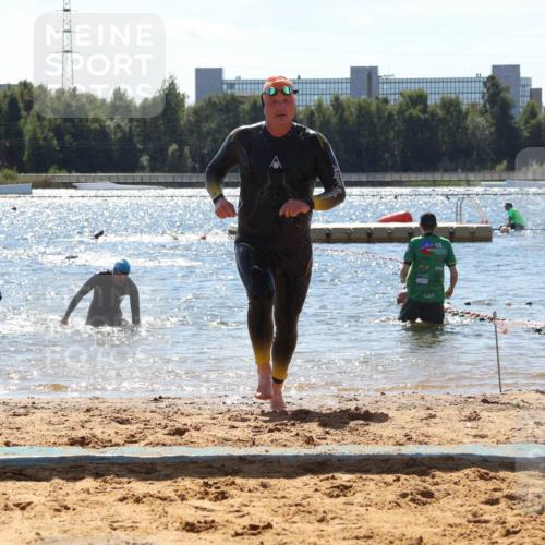 07.09.2025 - 19. Norderstedt Triathlon Luisa Fischer http://msf.ph/oto/8756282 07.09.2025 13:27:54 Schwimmen 975, 1002, 1034, 1421 meine-sportfotos.de