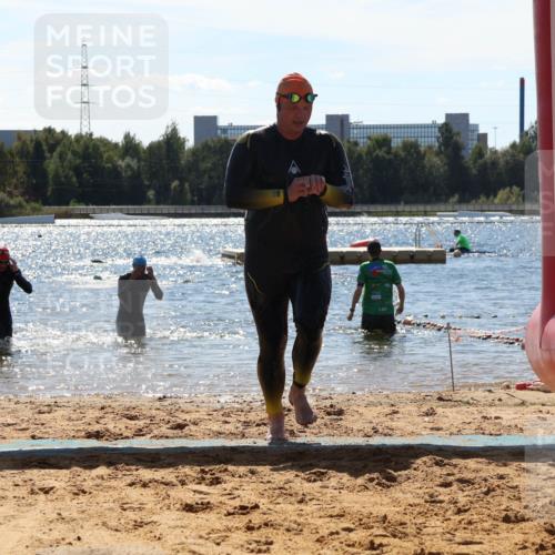 07.09.2025 - 19. Norderstedt Triathlon Luisa Fischer http://msf.ph/oto/8756299 07.09.2025 13:27:55 Schwimmen 975, 1034, 1421 meine-sportfotos.de