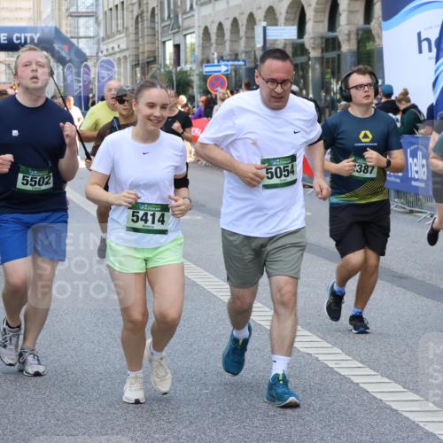 07.09.2025 - BARMER Alsterlauf Strokosch-Dieckow http://msf.ph/oto/8756301 07.09.2025 10:13:59 Ziel 2129, 2166, 2225, 2232, 2296, 2403, 2688, 2712, 2873, 2929, 2930, 3236, 3346, 3503, 3504, 3734, 3929, 4108, 4213, 4489, 4553, 4699, 5062, 5277, 5278, 5468, 5795, 6145, 6165, 6284, 6337, 8101, 8120, 8257 meine-sportfotos.de