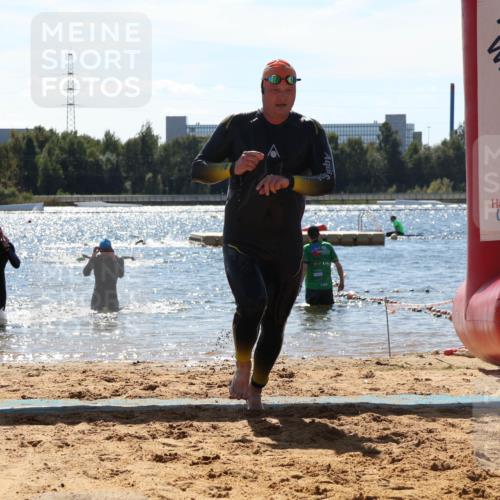 07.09.2025 - 19. Norderstedt Triathlon Luisa Fischer http://msf.ph/oto/8756304 07.09.2025 13:27:55 Schwimmen 975, 1034, 1421 meine-sportfotos.de