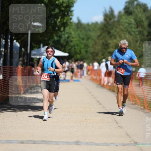 07.09.2025 - 19. Norderstedt Triathlon Michael Strokosch http://msf.ph/oto/8756315 07.09.2025 13:12:07 Laufen 304, 700, 1243 meine-sportfotos.de