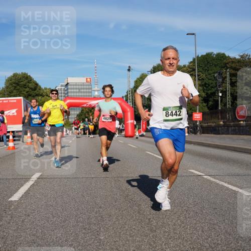 07.09.2025 - BARMER Alsterlauf Yannick Fuchs http://msf.ph/oto/8756358 07.09.2025 09:38:13 Laufen 3622, 072, 8442, 4825 meine-sportfotos.de