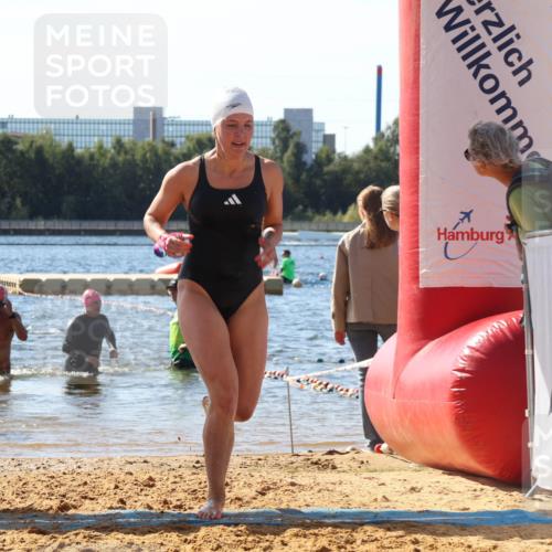 07.09.2025 - 19. Norderstedt Triathlon Luisa Fischer http://msf.ph/oto/8756359 07.09.2025 11:45:58 Schwimmen 213, 727, 780 meine-sportfotos.de