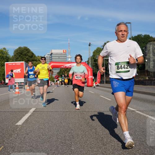 07.09.2025 - BARMER Alsterlauf Yannick Fuchs http://msf.ph/oto/8756364 07.09.2025 09:38:14 Laufen 3627, 72, 4825, 8442 meine-sportfotos.de