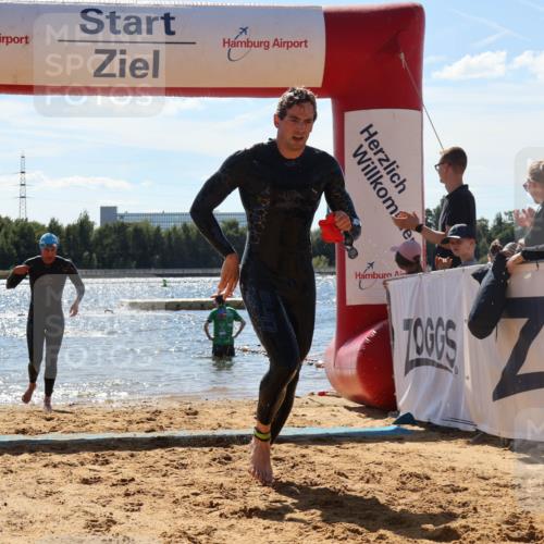 07.09.2025 - 19. Norderstedt Triathlon Luisa Fischer http://msf.ph/oto/8756386 07.09.2025 13:28:03 Schwimmen 388, 876, 1034 meine-sportfotos.de