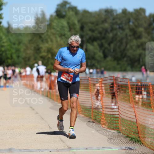 07.09.2025 - 19. Norderstedt Triathlon Michael Strokosch http://msf.ph/oto/8756390 07.09.2025 13:12:09 Laufen 304, 700, 1243 meine-sportfotos.de