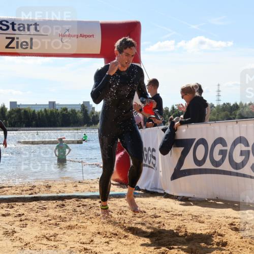 07.09.2025 - 19. Norderstedt Triathlon Luisa Fischer http://msf.ph/oto/8756393 07.09.2025 13:28:04 Schwimmen 388, 876, 1034 meine-sportfotos.de