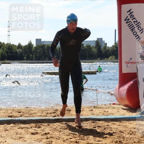 07.09.2025 - 19. Norderstedt Triathlon Luisa Fischer http://msf.ph/oto/8756410 07.09.2025 13:28:05 Schwimmen 388, 876, 1034 meine-sportfotos.de