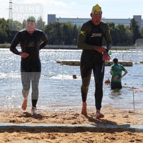 07.09.2025 - 19. Norderstedt Triathlon Luisa Fischer http://msf.ph/oto/8756445 07.09.2025 13:28:24 Schwimmen 366, 984 meine-sportfotos.de