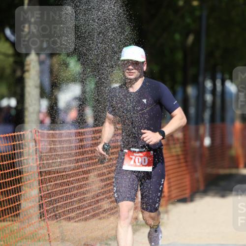 07.09.2025 - 19. Norderstedt Triathlon Michael Strokosch http://msf.ph/oto/8756447 07.09.2025 13:12:10 Laufen 304, 700, 1243 meine-sportfotos.de