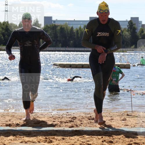 07.09.2025 - 19. Norderstedt Triathlon Luisa Fischer http://msf.ph/oto/8756448 07.09.2025 13:28:25 Schwimmen 366, 984 meine-sportfotos.de