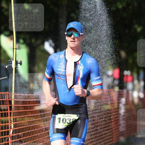 07.09.2025 - 19. Norderstedt Triathlon Michael Strokosch http://msf.ph/oto/8756516 07.09.2025 14:54:12 Laufen 981, 1038, 1465 meine-sportfotos.de