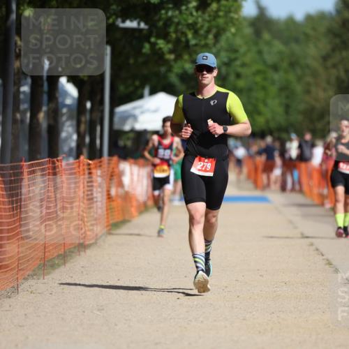 07.09.2025 - 19. Norderstedt Triathlon Michael Strokosch http://msf.ph/oto/8756557 07.09.2025 12:04:01 Laufen 279, 1183 meine-sportfotos.de