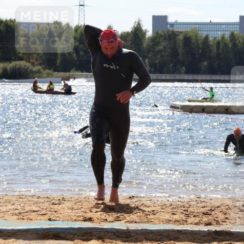 07.09.2025 - 19. Norderstedt Triathlon Luisa Fischer http://msf.ph/oto/8756560 07.09.2025 13:29:16 Schwimmen 972 meine-sportfotos.de