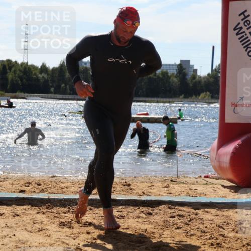 07.09.2025 - 19. Norderstedt Triathlon Luisa Fischer http://msf.ph/oto/8756586 07.09.2025 13:29:18 Schwimmen 972 meine-sportfotos.de