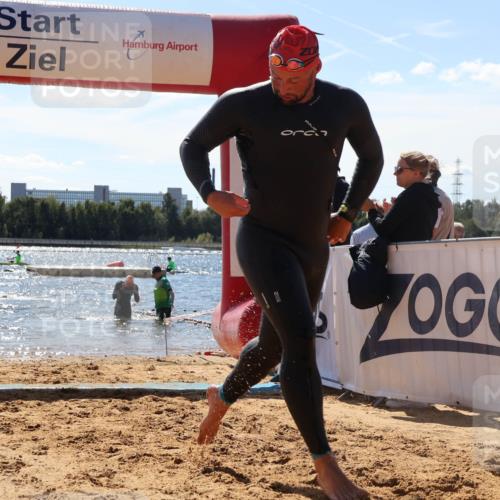07.09.2025 - 19. Norderstedt Triathlon Luisa Fischer http://msf.ph/oto/8756595 07.09.2025 13:29:18 Schwimmen 972 meine-sportfotos.de