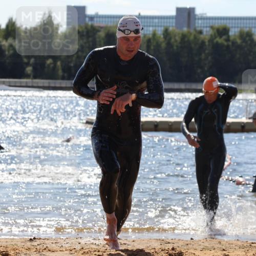07.09.2025 - 19. Norderstedt Triathlon Luisa Fischer http://msf.ph/oto/8756602 07.09.2025 13:29:26 Schwimmen 972, 1041, 1457 meine-sportfotos.de