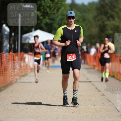 07.09.2025 - 19. Norderstedt Triathlon Michael Strokosch http://msf.ph/oto/8756617 07.09.2025 12:04:03 Laufen 279, 1183 meine-sportfotos.de