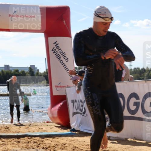 07.09.2025 - 19. Norderstedt Triathlon Luisa Fischer http://msf.ph/oto/8756630 07.09.2025 13:29:28 Schwimmen 972, 1041, 1457 meine-sportfotos.de
