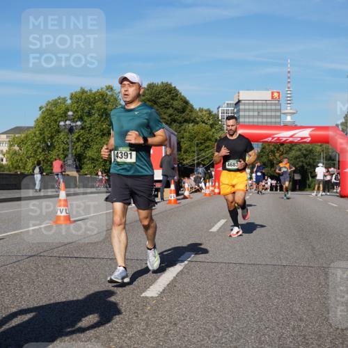 07.09.2025 - BARMER Alsterlauf Yannick Fuchs http://msf.ph/oto/8756640 07.09.2025 09:38:21 Laufen 4391, 4683 meine-sportfotos.de