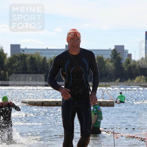 07.09.2025 - 19. Norderstedt Triathlon Luisa Fischer http://msf.ph/oto/8756655 07.09.2025 13:29:32 Schwimmen 422, 1011, 1041, 1457 meine-sportfotos.de