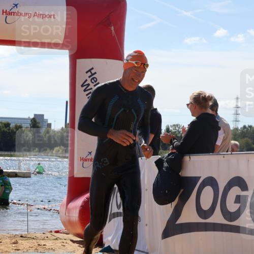 07.09.2025 - 19. Norderstedt Triathlon Luisa Fischer http://msf.ph/oto/8756680 07.09.2025 13:29:34 Schwimmen 422, 1011, 1041, 1457 meine-sportfotos.de